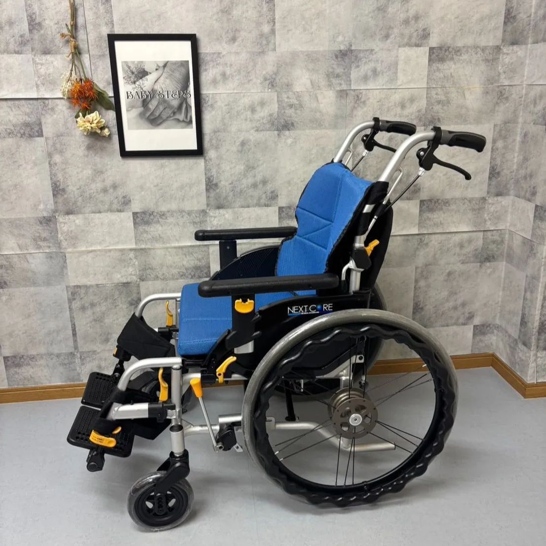 NEXT-50B 松永製作所 ネクストコアシリーズ  ミニモ  自走式車椅子 ノーパンクタイヤ  MATSUNAGA 中古 介護用品
