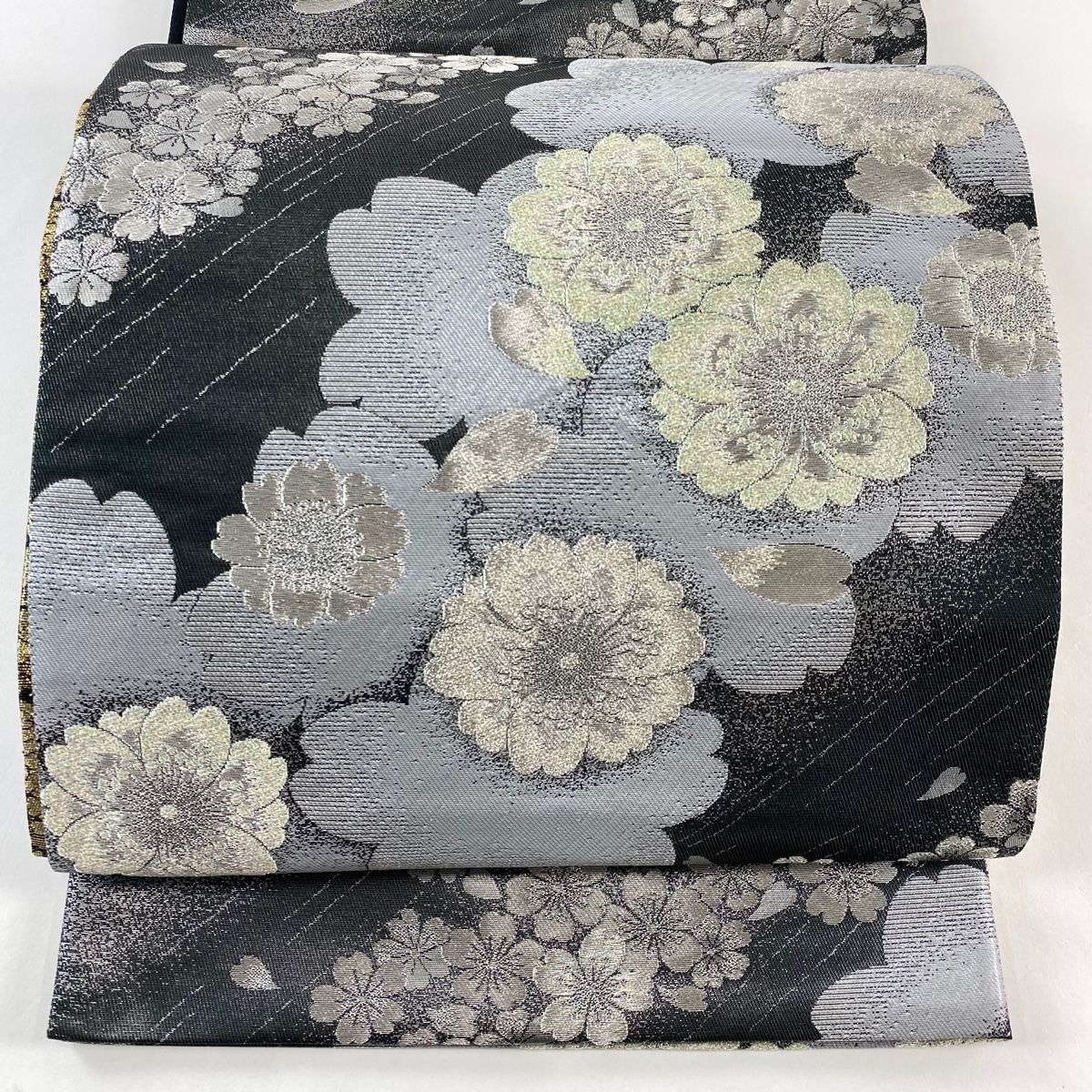 袋帯 秀品 桂由美 落款 桜 花びら 箔 銀糸 黒灰 六通 正絹