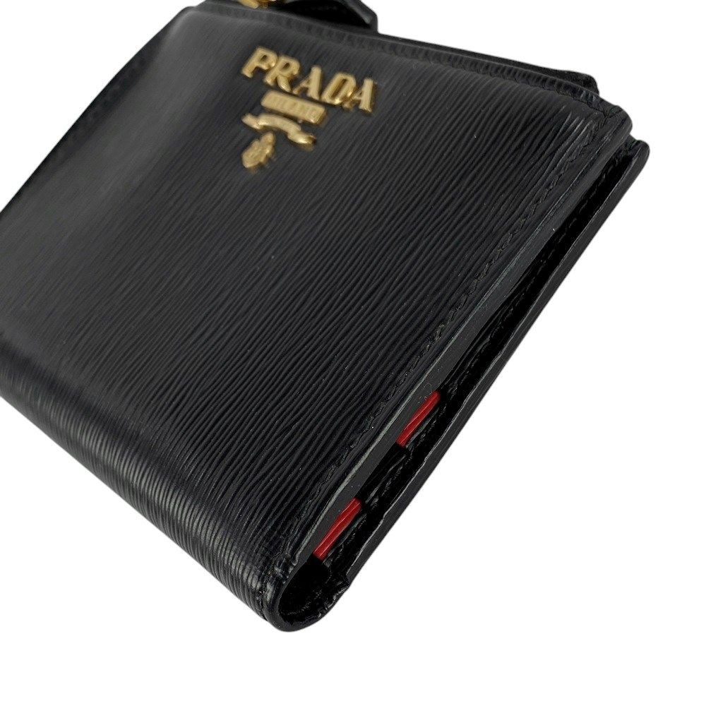 ■美品■　プラダ 二つ折り 財布 レザー ブラック 黒 レッド 赤 GP 1ML023 【247958】★ □美品□ プラダ 二つ折り 財布 レザー ブラック 黒 レッド 赤 GP