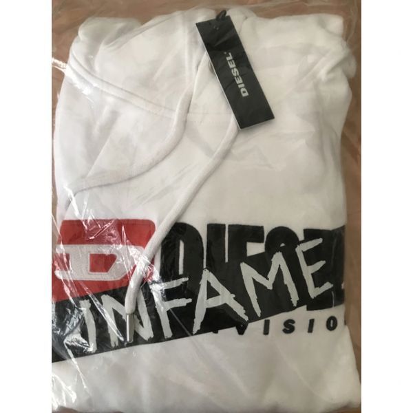 ディーゼルDIESEL パーカー M HC-S-DIVISION-FEDEZ ホワイト - メルカリ 