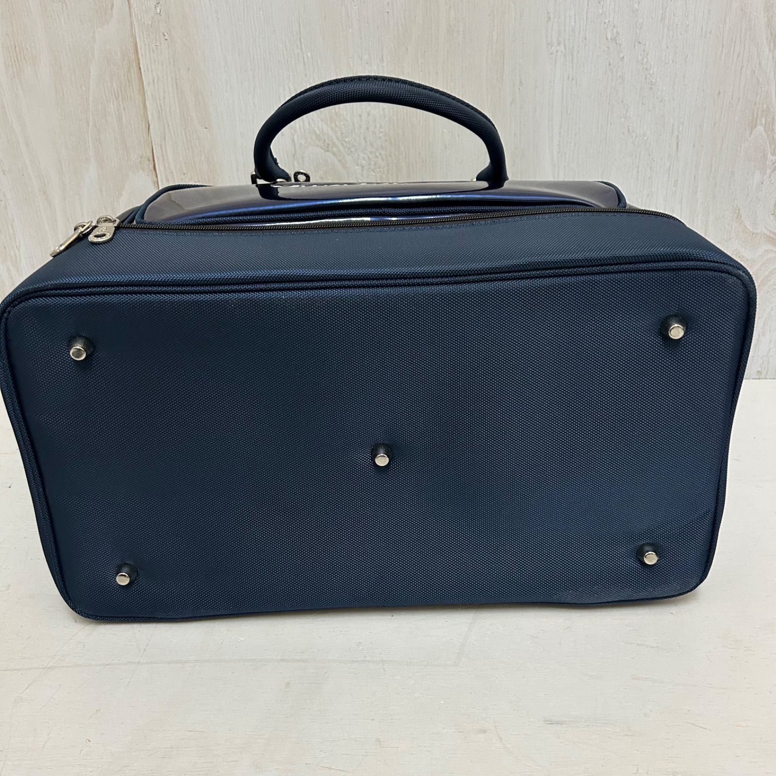 美品 MUNSING WEAR マンシングウェア エナメル ボストンバッグ