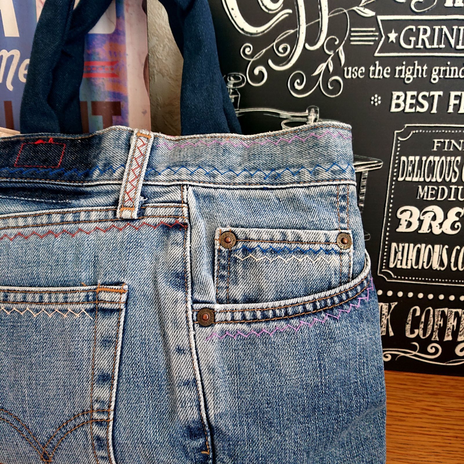 【色み良し♪】　デニム　リメイク　バッグ　トートバッグ　ダメージ 色み良し♪】 デニム リメイク バッグ トートバッグ ダメージ 色