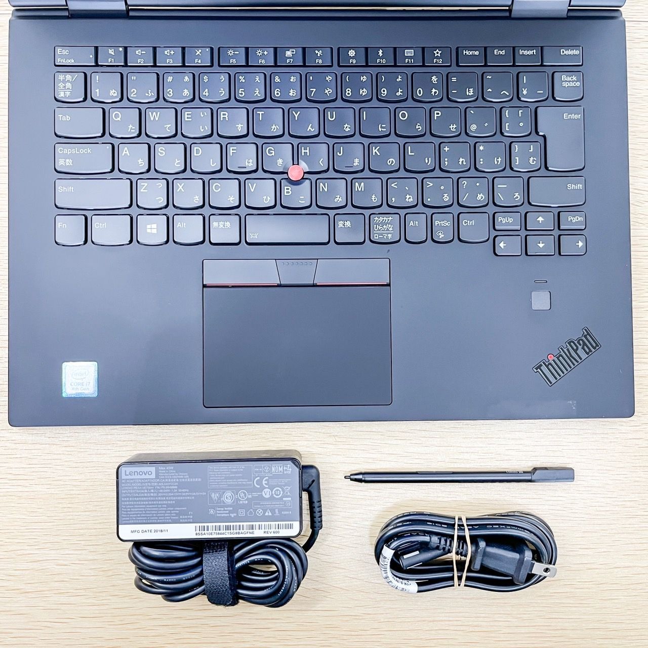 フリップ型ノートPC】Lenovo レノボ ThinkPad Yoga 第8世代Core フリップ型ノートPC】Lenovo レノボ ThinkPad Yoga 第8世代Core