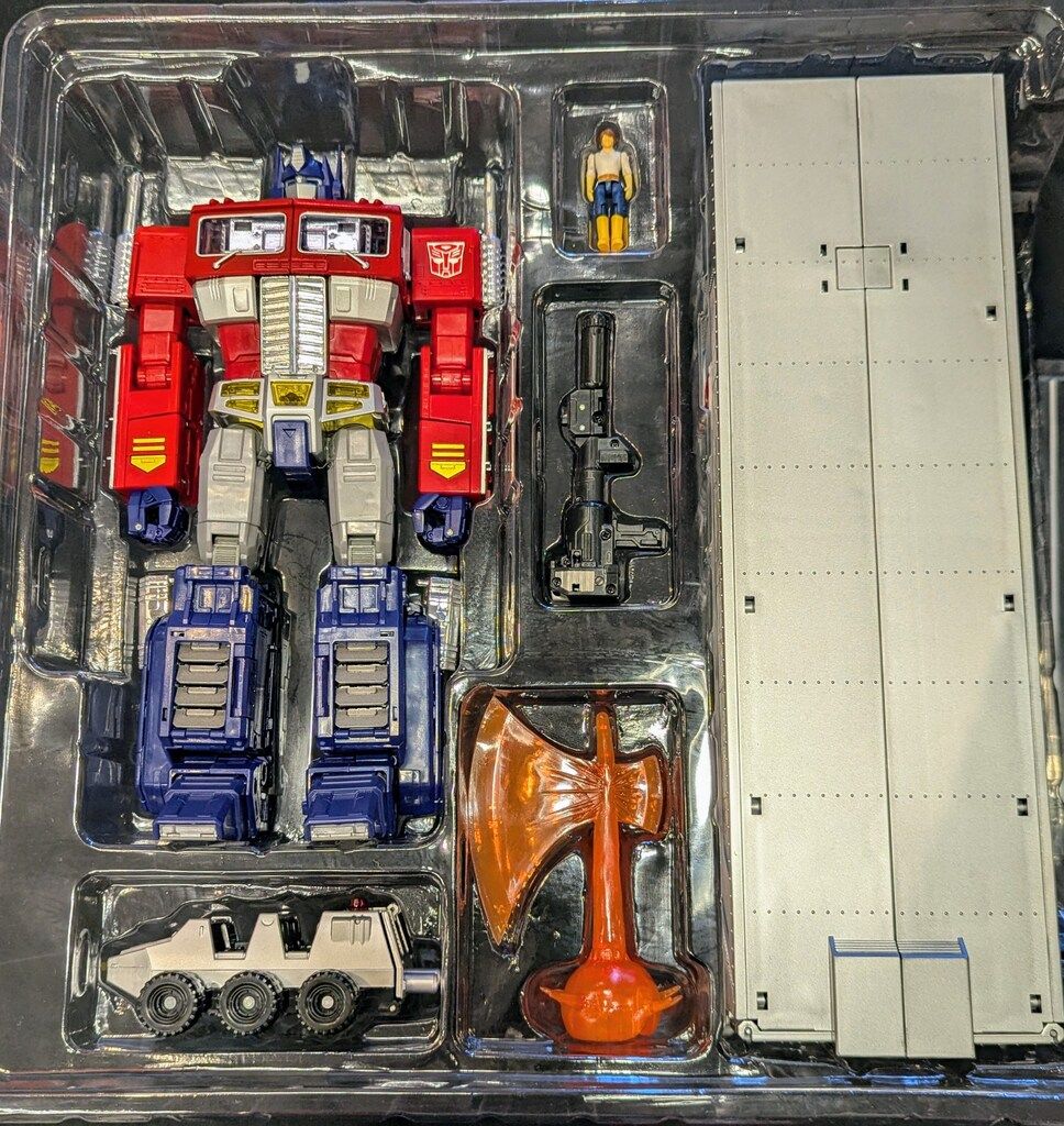 タカラトミー コンボイver.2.0再販版 MP10 WWW_IMPECCABLEHEALTHCARESERVICES_COM