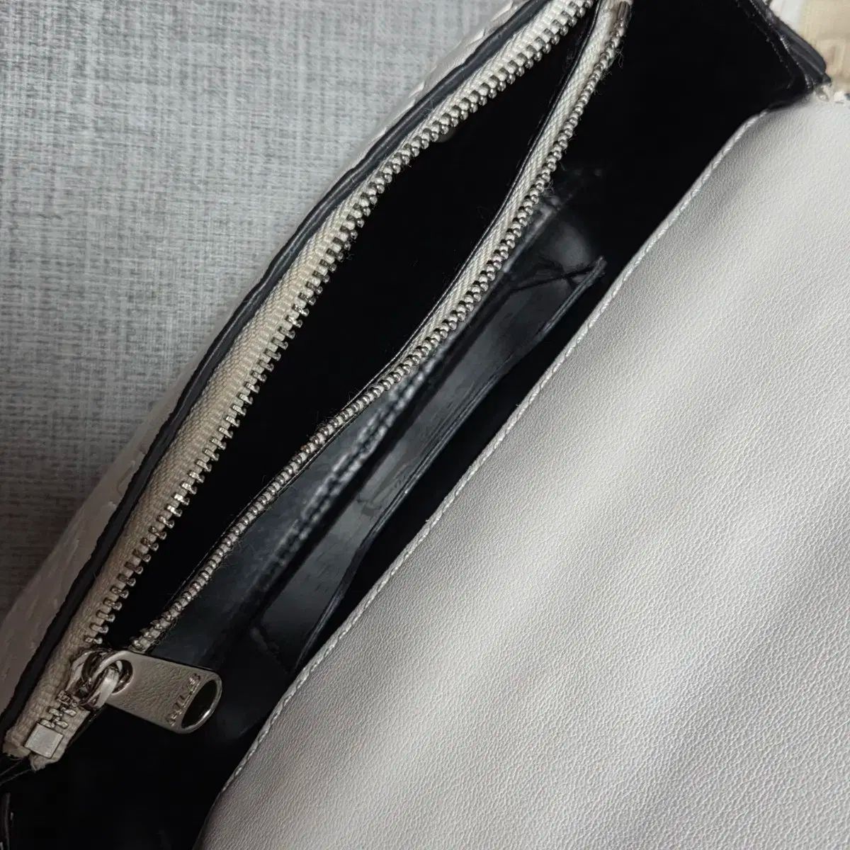 MLB モノグラム 白 クロスバック DECORATOM_COM_BR