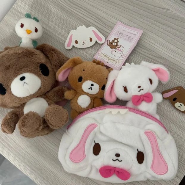 サンリオ　シュガーバニーズ　ポーチ　ケース　小皿　セット サンリオ シュガーバニーズ ポーチ うさぎ 新品未使用 完売品の