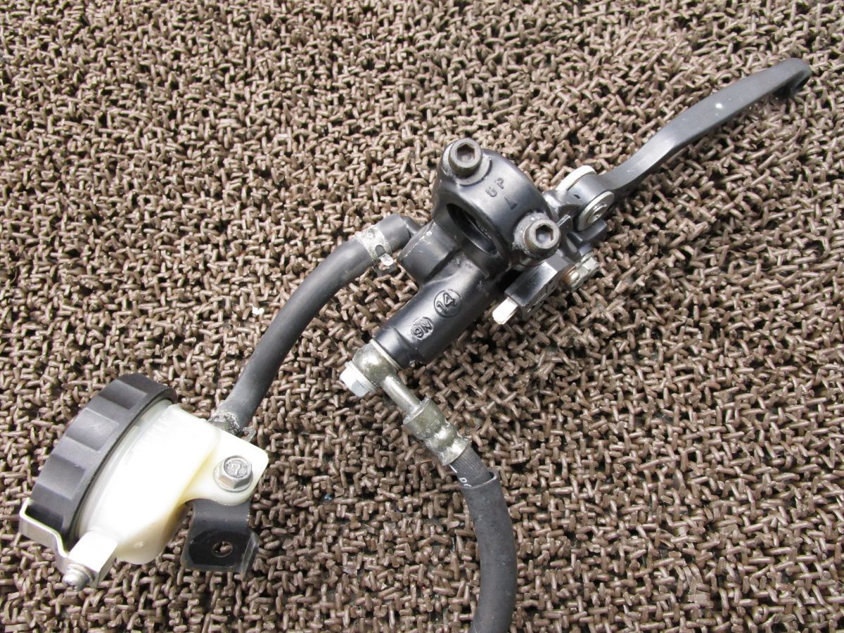 ZXR250 フロントキャリパー マスター ブレーキレバー A2957