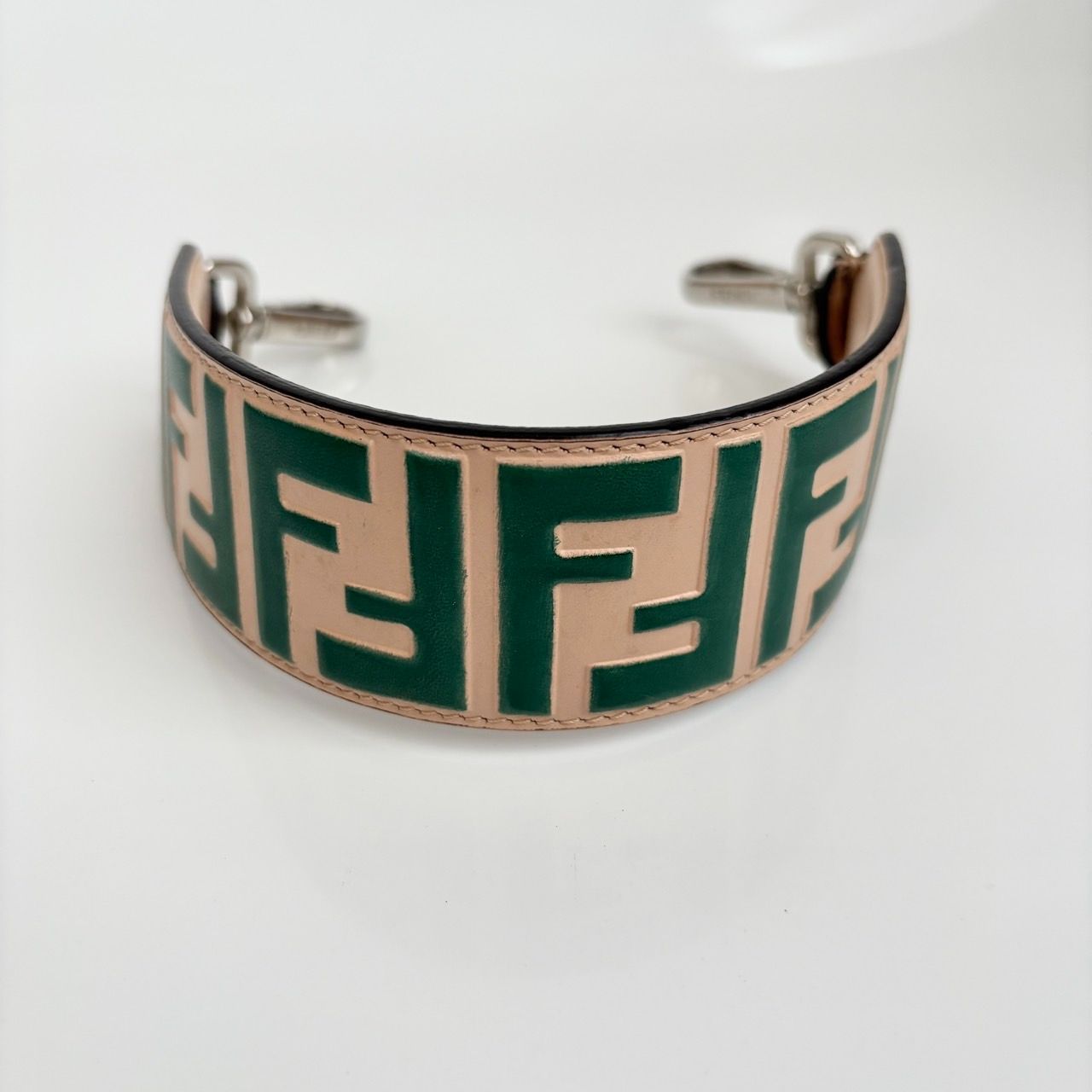 フェンディ　FENDI ストラップユー　ミニ　ズッカ柄　ロゴ フェンディ FENDI ストラップユー ミニ ズッカ柄 ロゴ