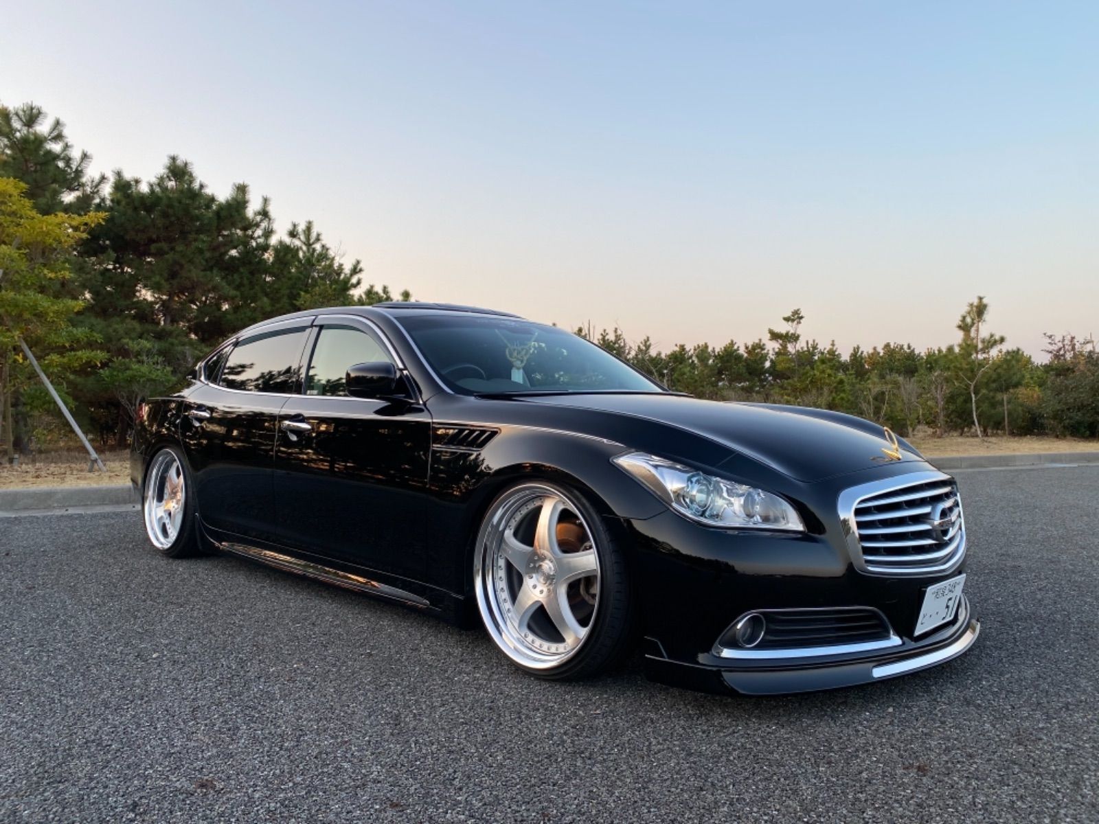 Y51シーマ タイトリップフロント+オプションクロームモール 本物 