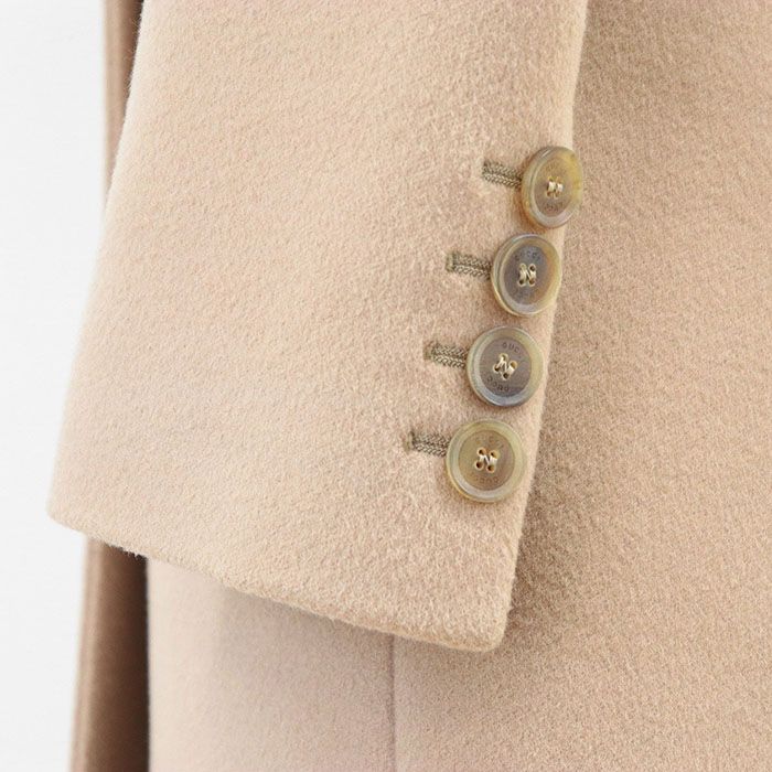 美品　GUCCI　スプリングコート　ロゴ　ゴールドボタン　カーキベージュ　L 美品 GUCCI スプリングコート ロゴ ゴールドボタン カーキ