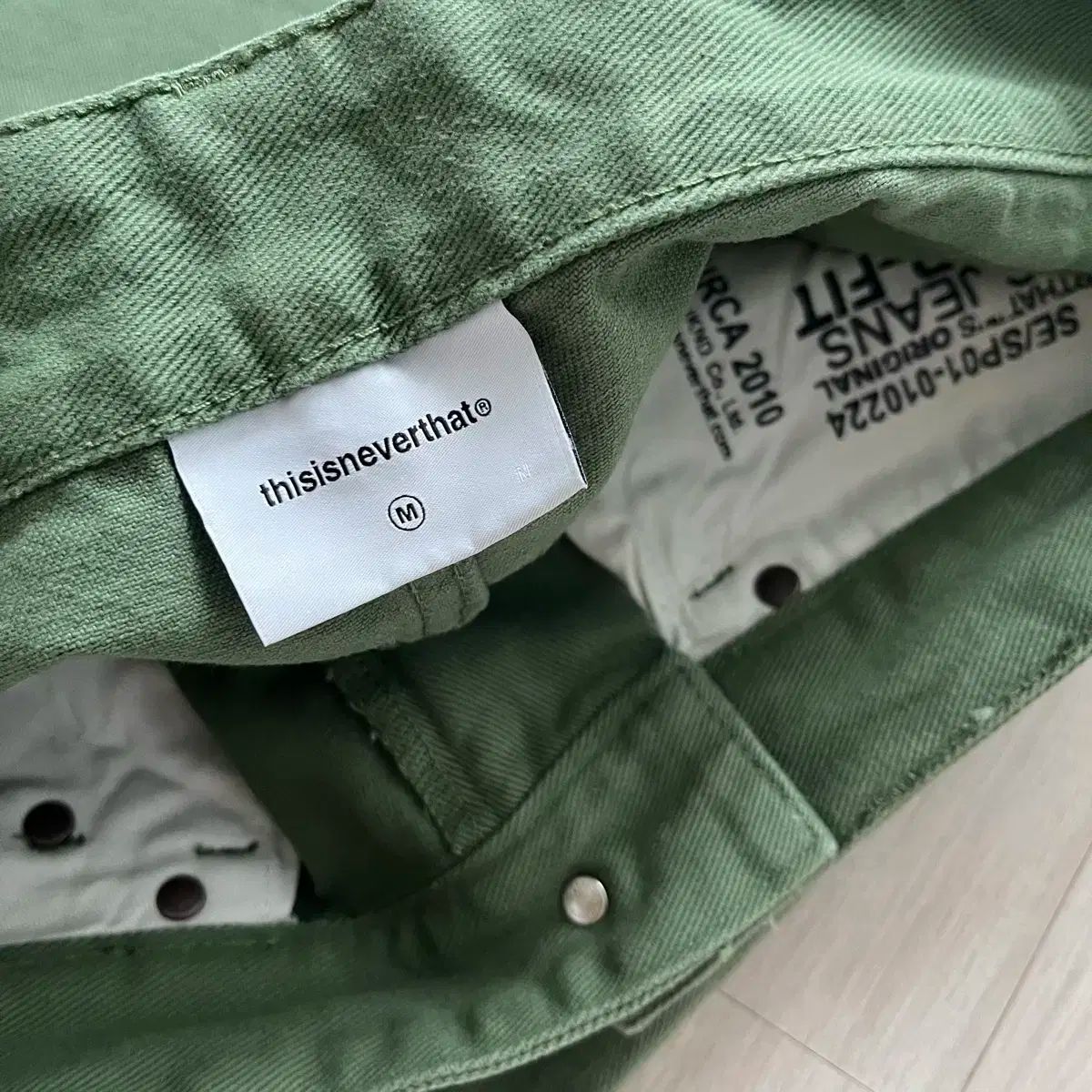 1 会議用 thisisneverthat(ディスイズネバーザット) レギュラー ジーンズ M