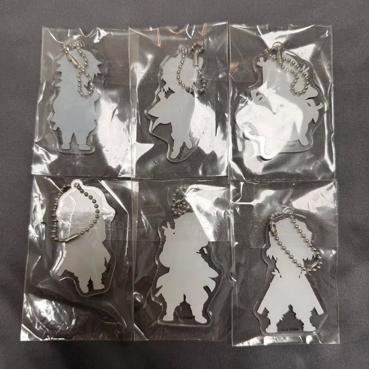 韓国2周年アクリルチャーム 義勇 鬼滅の刃 韓国 2周年 アクリルチャーム 冨岡 義勇 おまけ付き