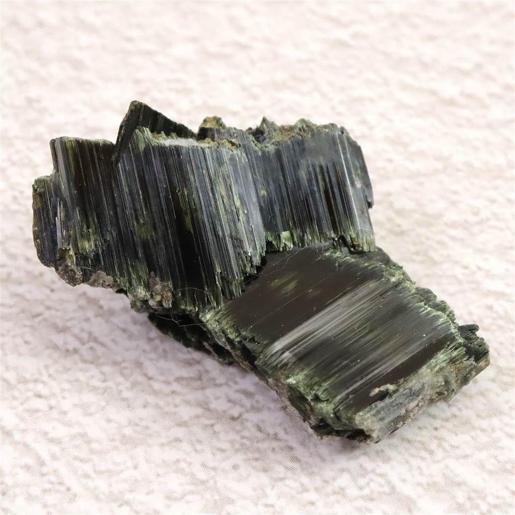 ザギマウンテン産 37mmエジリン輝石 9.63g 榎本通商90869