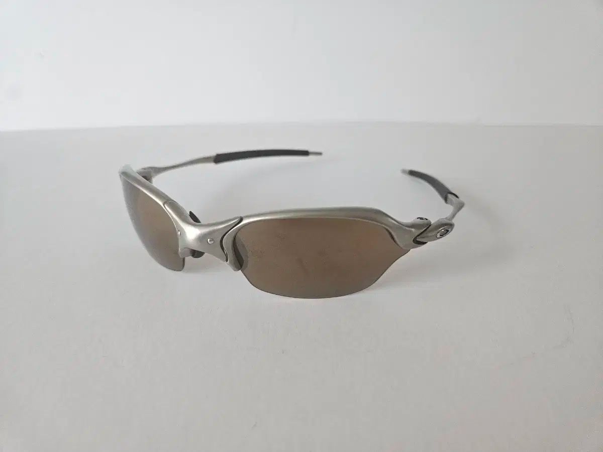 OAKLEY オークリー ロミオ 2