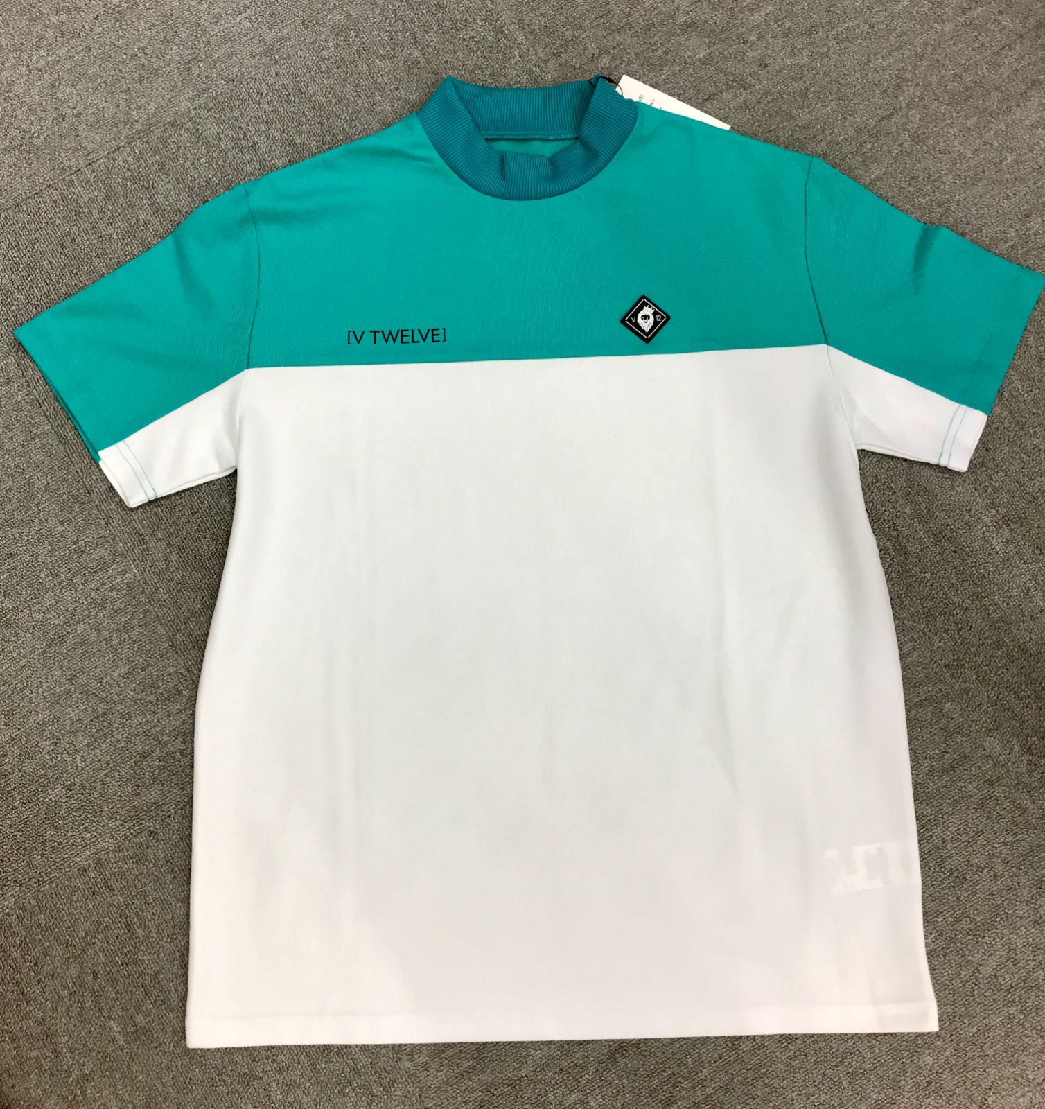 新品】V12／半袖モックネック／メンズ／ターコイズ 新品】V12 ゴルフ