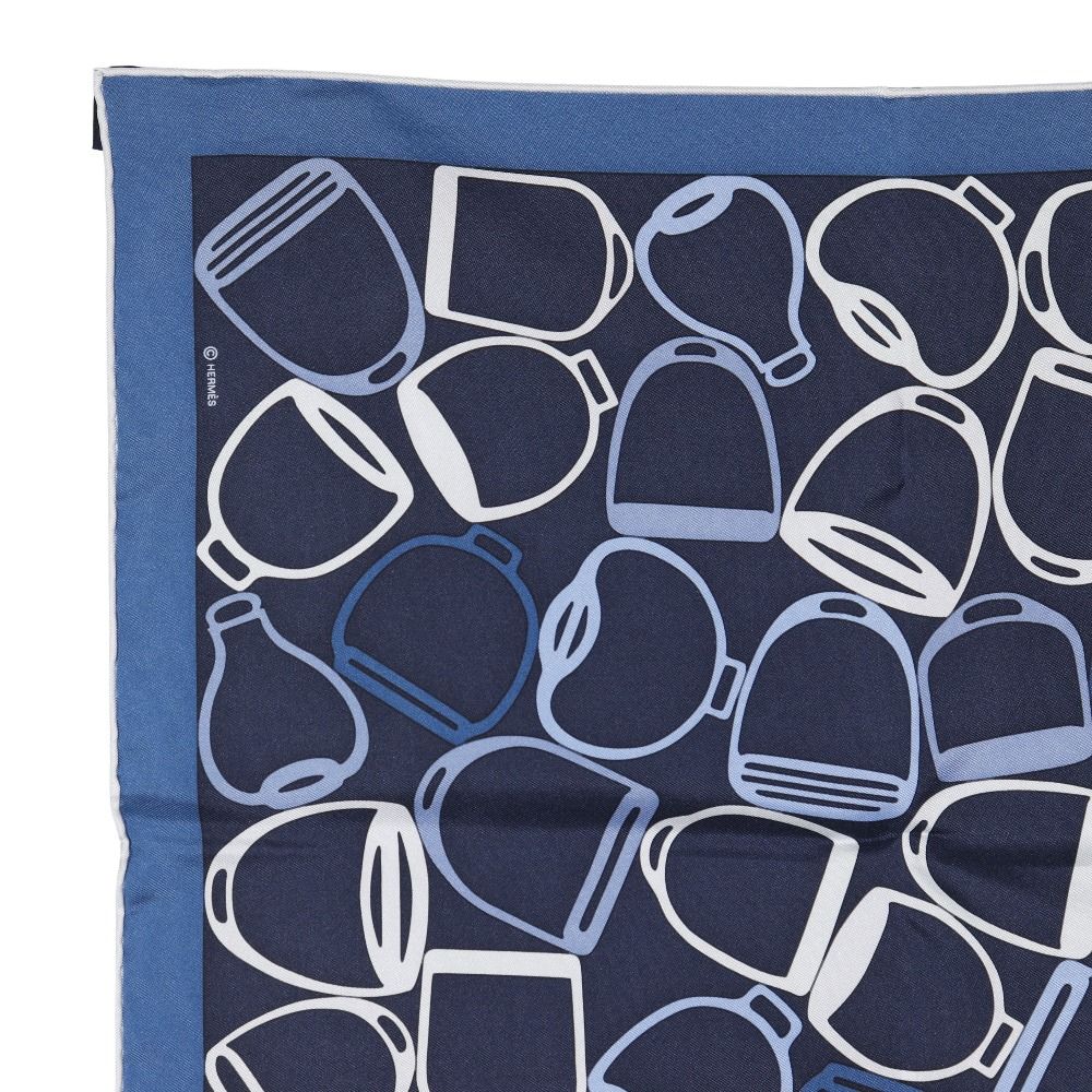 HERMES エルメス ポケットチーフ ア ヴォ エトリエ シルク 紺 ユニセックス スカーフ