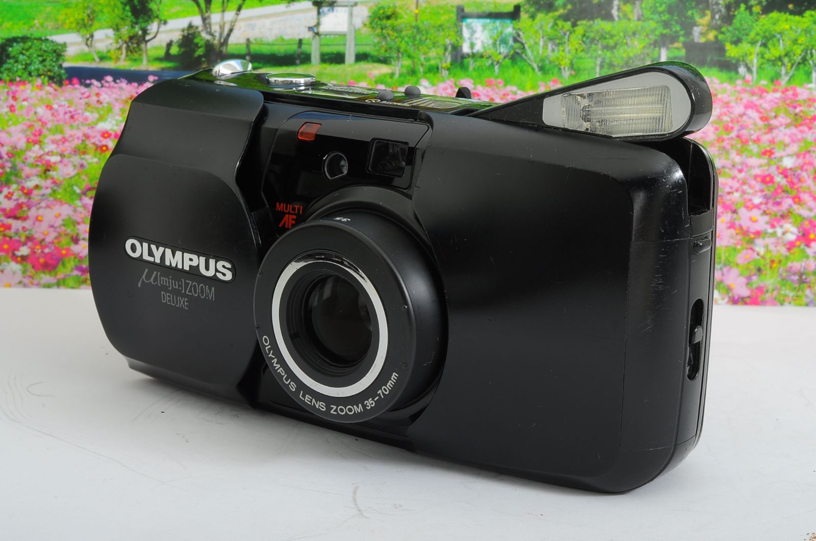 コンパクトフィルムカメラ