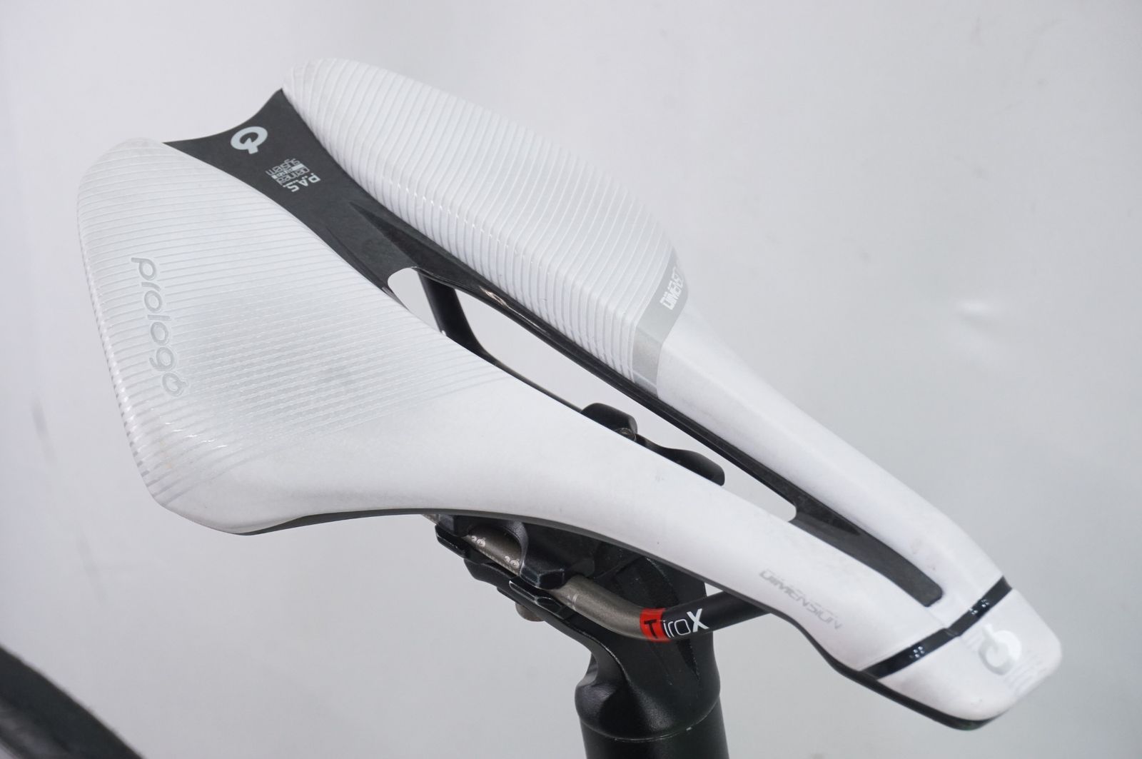 コルナゴ CX-ZERO