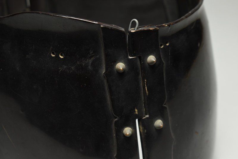 兜　江戸期 兜 販売｜鉄錆地三十二間筋兜「水戸住義臣」 江戸時代｜紀の国屋