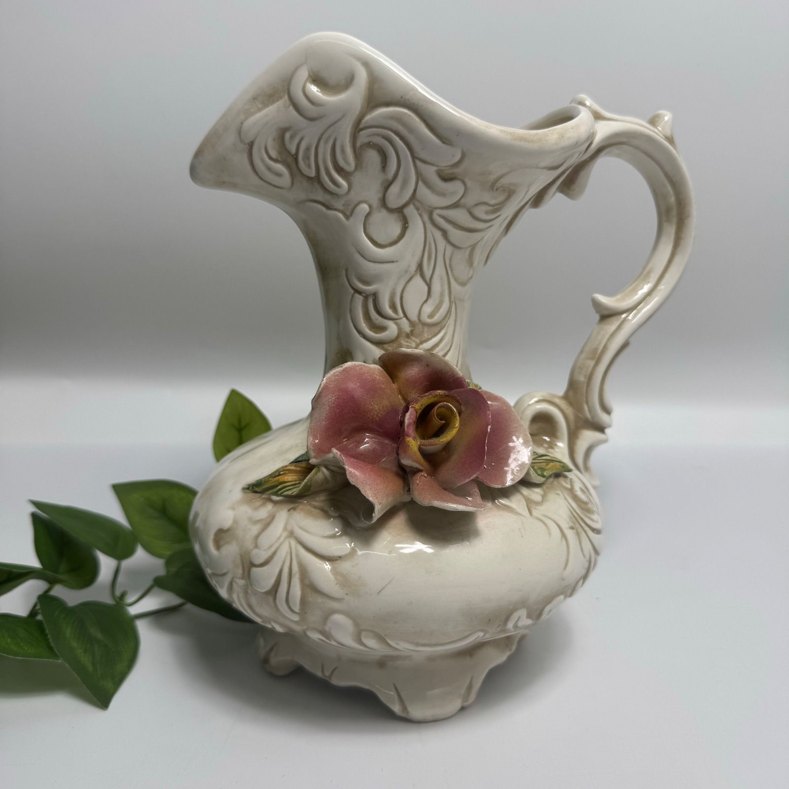イタリア製 カポディモンテ ピッチャー 花瓶 陶花 薔薇 フラワーベース