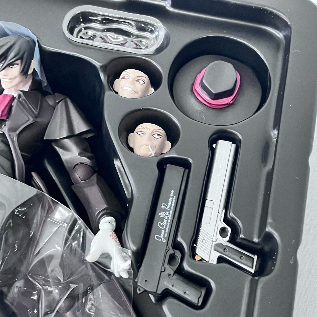 海洋堂 リボルテックヤマグチ ヘルシング 良い アーカード フィギュア