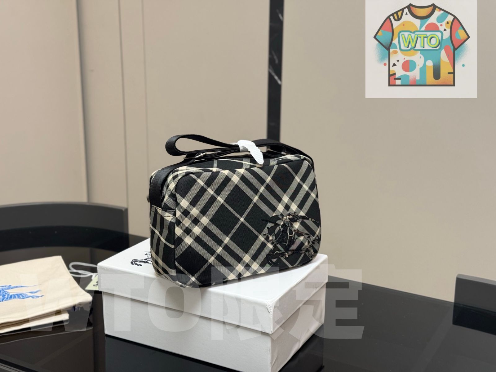 刺繍フリルクッション ☆売約済み☆ リバティ生地使用 フリル&タッセル