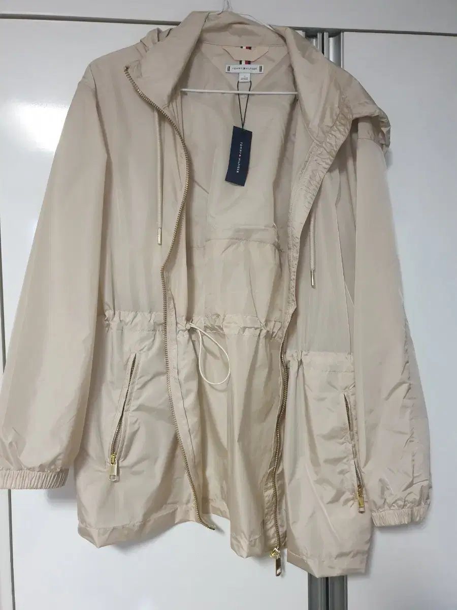 トミーヒルフィガー