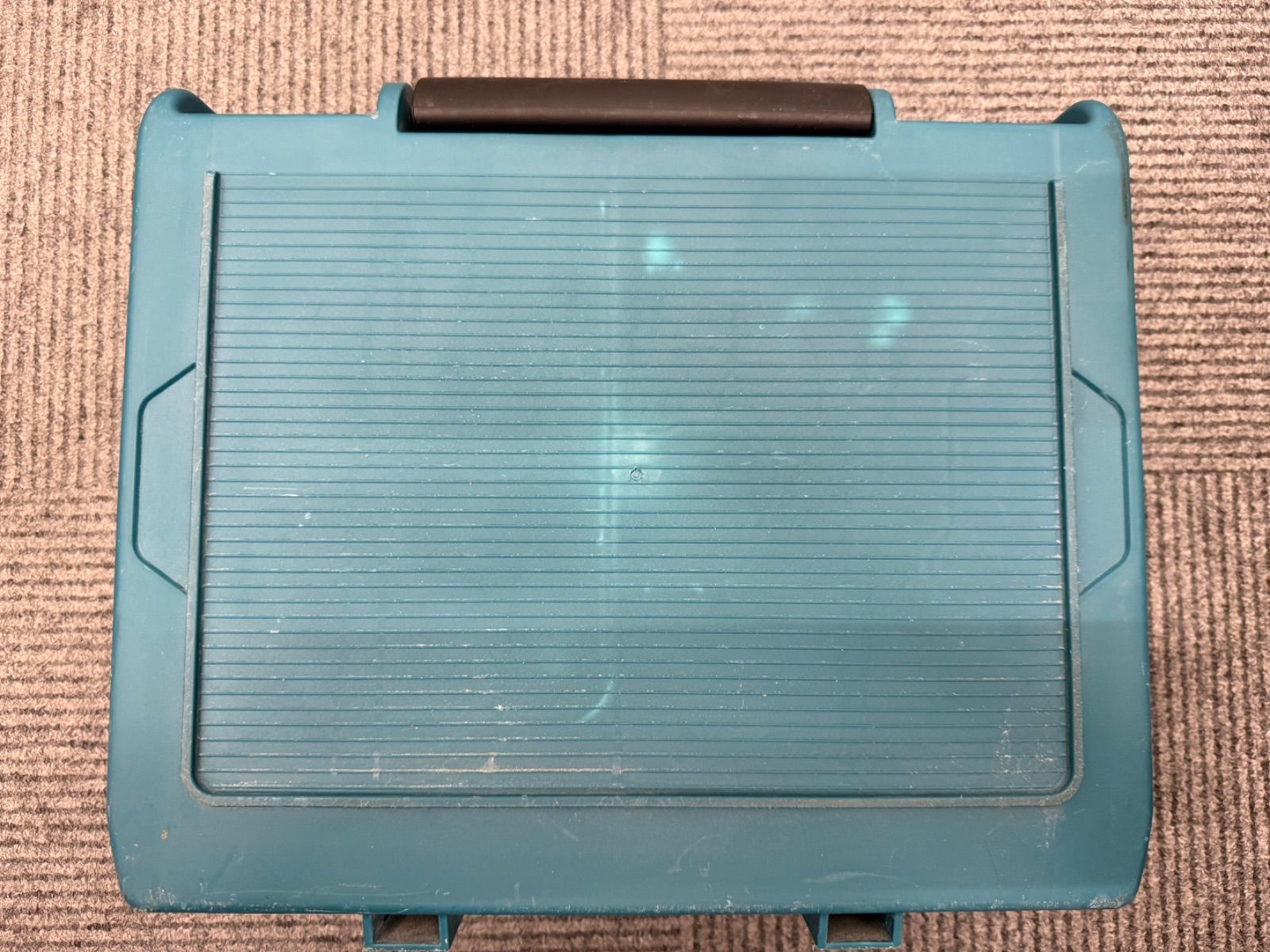 18V