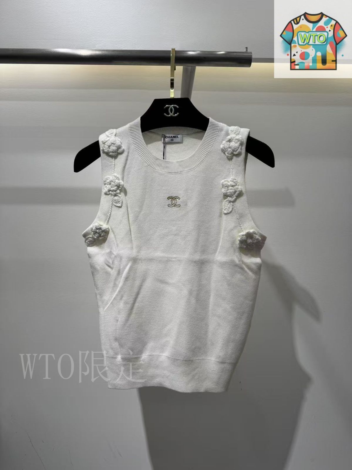 【シンプルでありながら特別 】CHANEL ベスト CHANEL - シャネル CHANEL ベストの通販 by KOMEHYO ONLINE