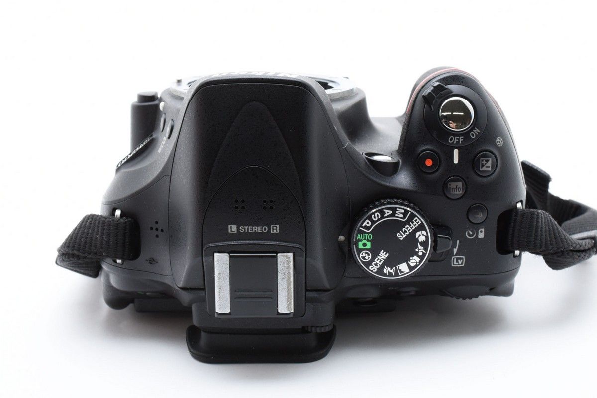 ニコン D5200