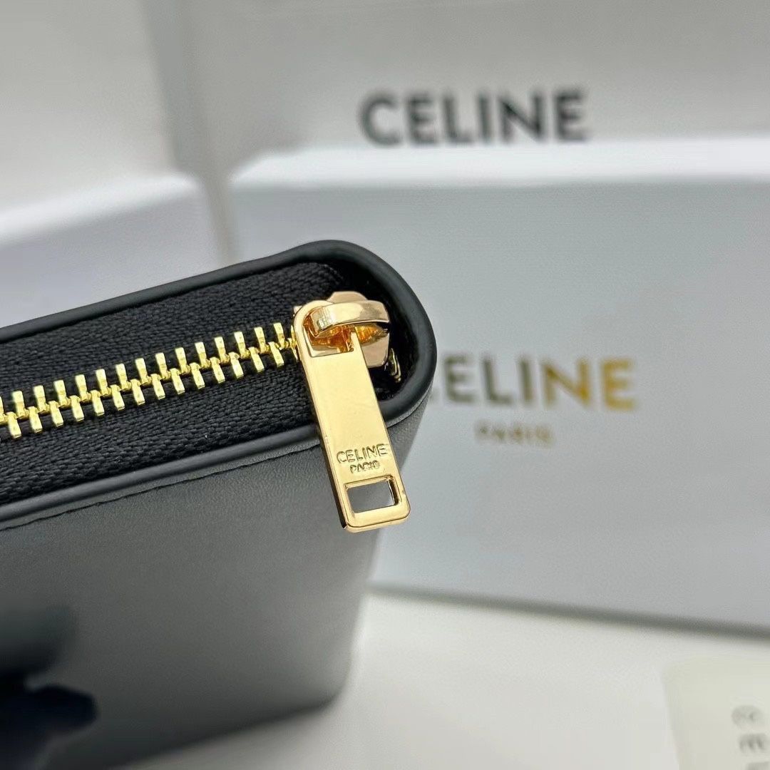 CELINE セリーヌ
