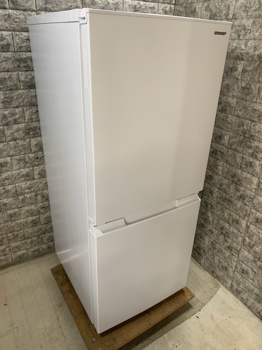 大阪送料無料☆3か月保障付き☆冷蔵庫☆シャープ☆2ドア☆2023年☆SJ