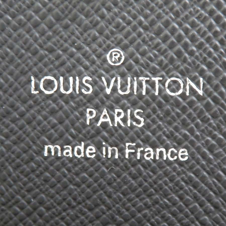 VUITTON カードケース