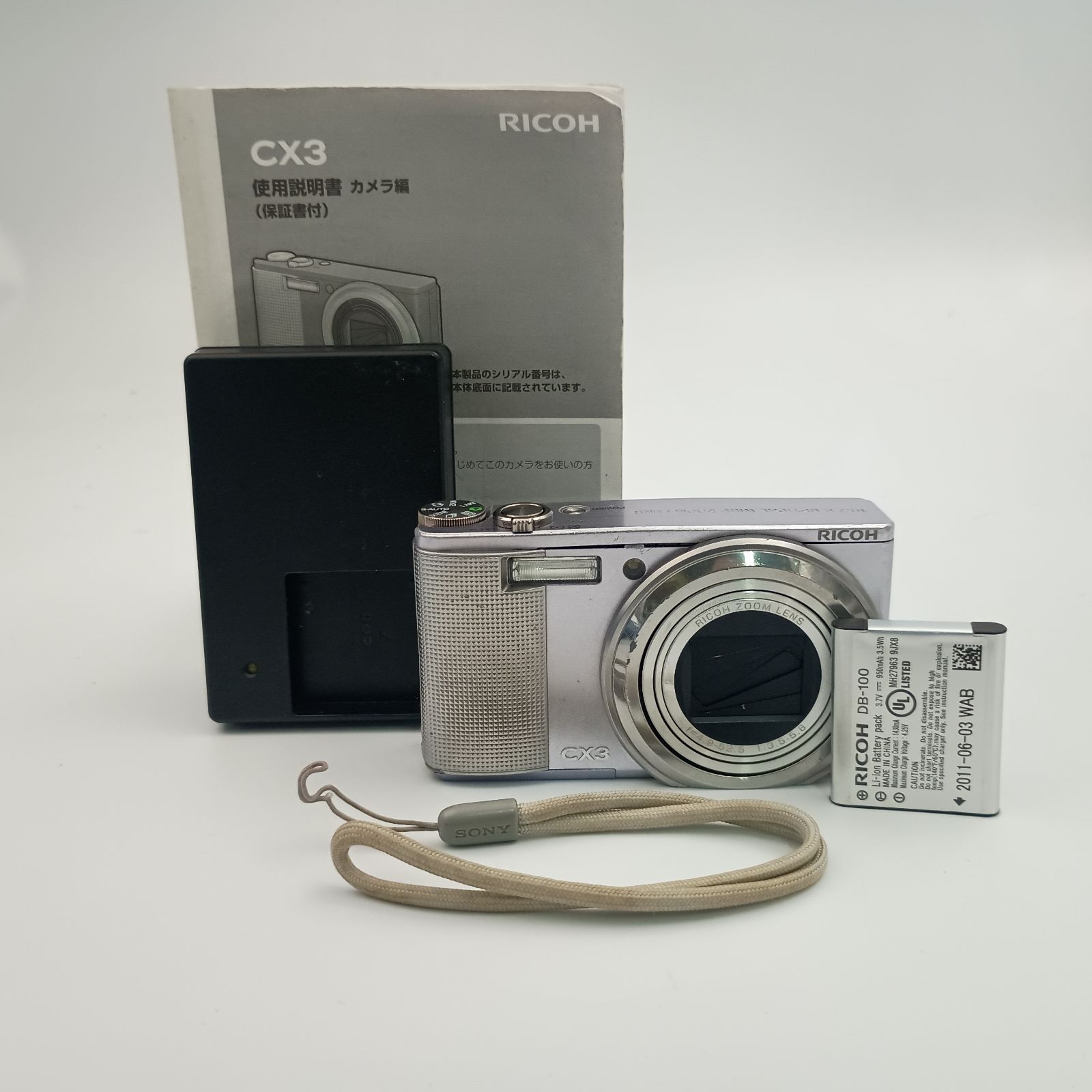 バビ様　RICOH CX3☆動作確認済み☆　 コンパクトデジタルカメラ 超美品 RICOH CX3 コンパクトデジタルカメラ コンデジ デジカメ