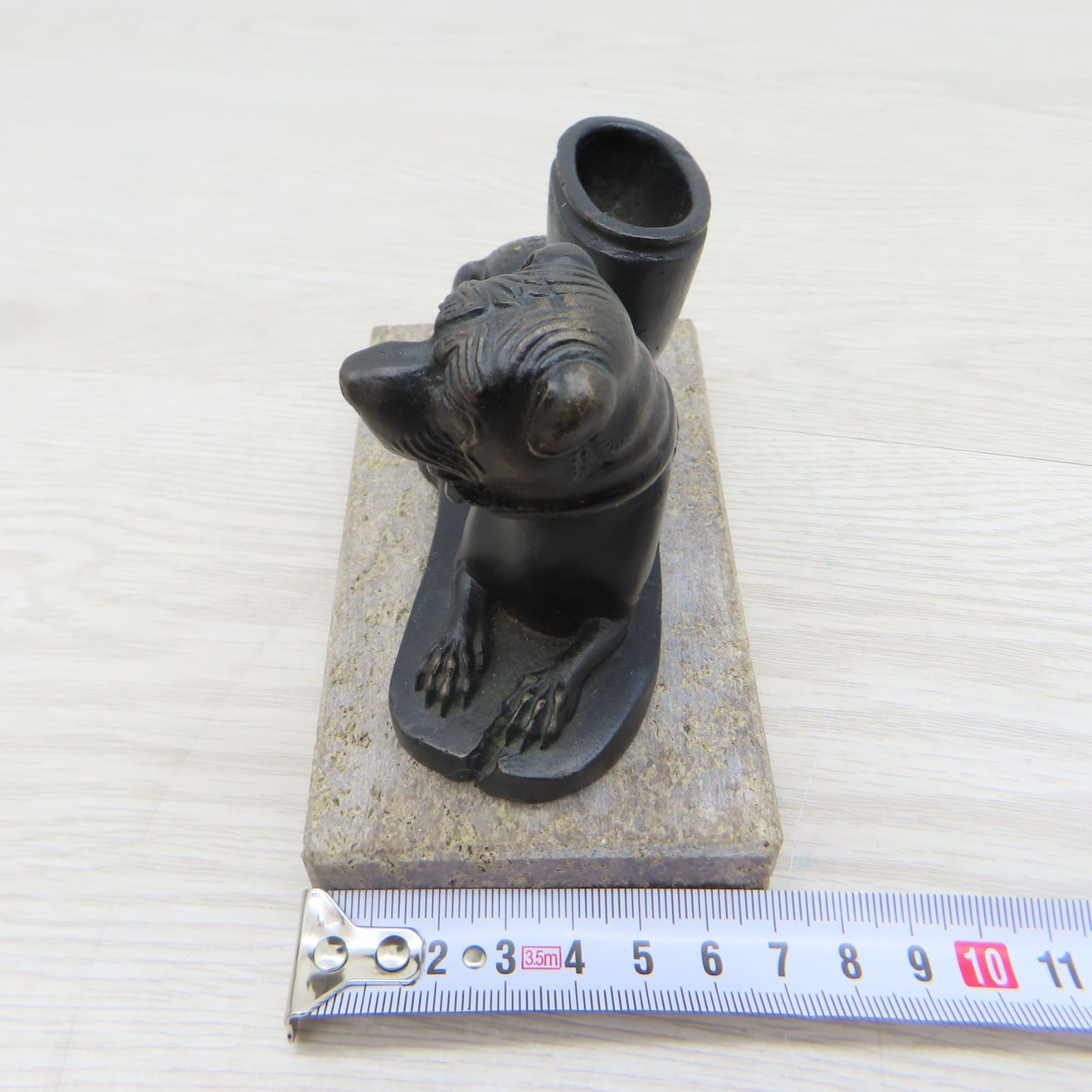 奉納犬像