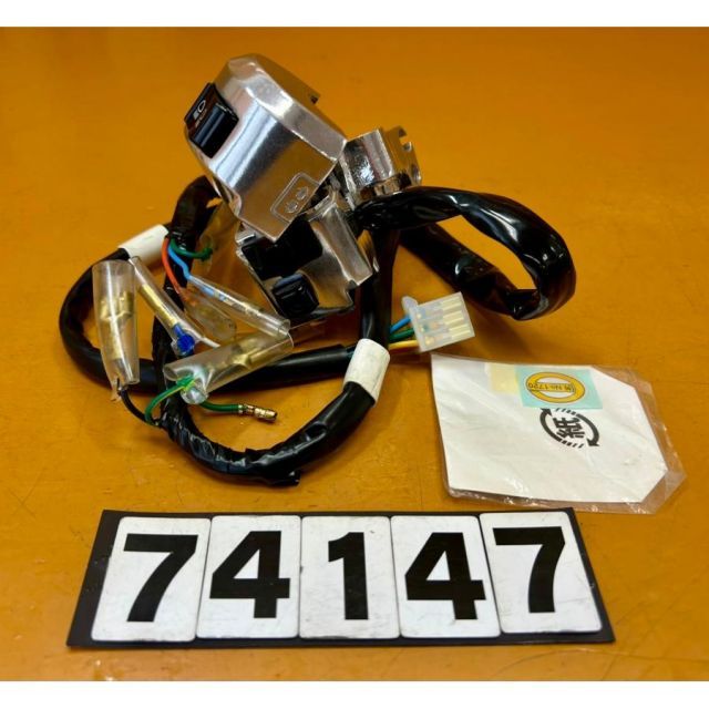 立ち乗り2輪ボード、EM-01、黒色 （バランススクーター｜子供も大人も