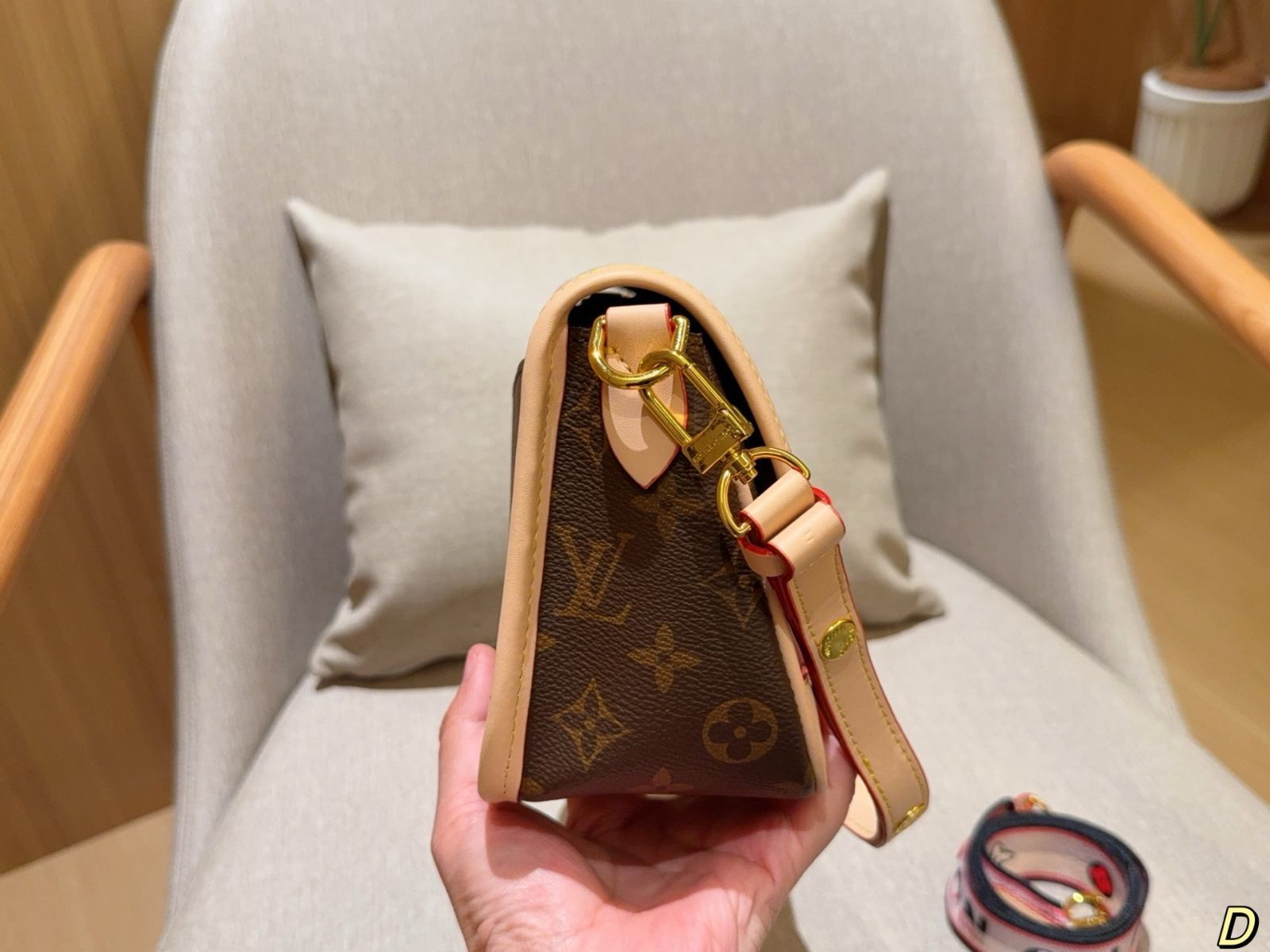 【すぐ届く/3個セット♪】Louis Vuitton ポーチ 小物入れ ギフト すぐ届く/3個セット♪】Louis Vuitton ポーチ 小物入れ ギフト