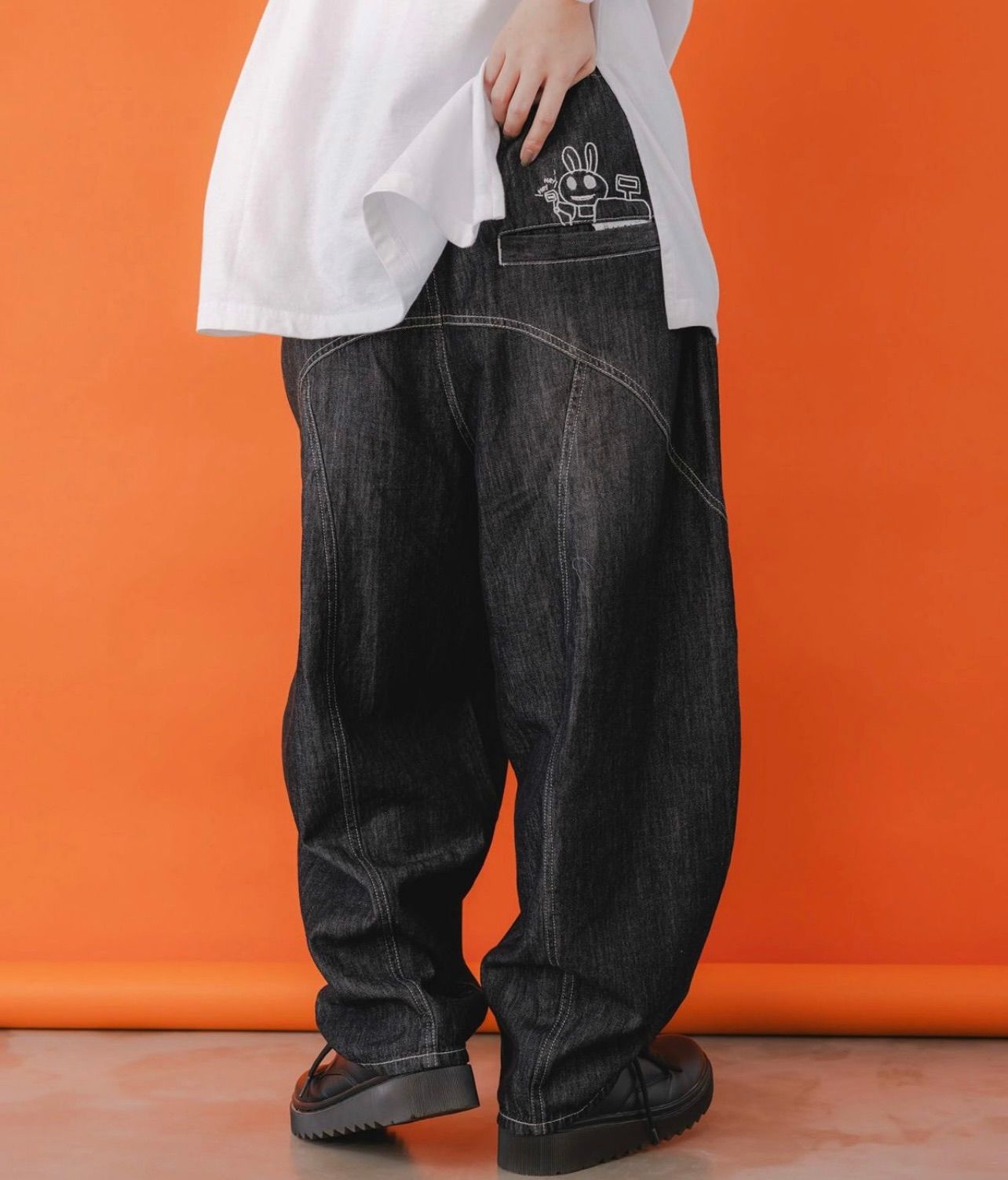 スカラーパリティ 353117：虚無ストアでお買い物 刺繍パンツ - メルカリ 