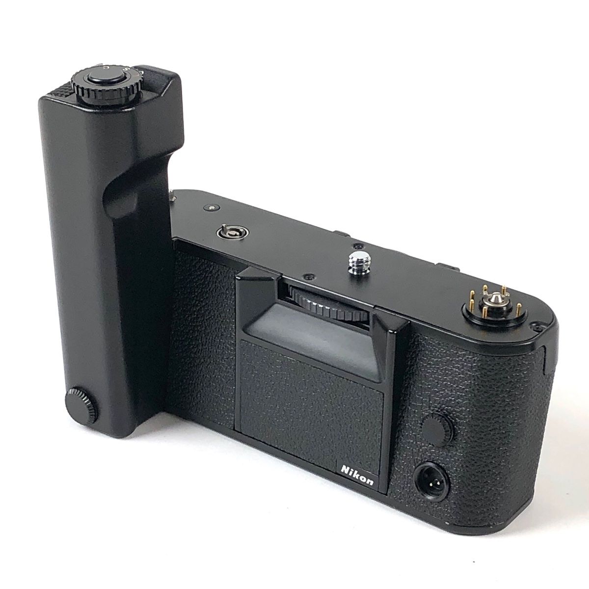 【早い者勝ち★】Nikon 一眼レフカメラ　F-501 本体のみ　送料無料 早い者勝ち☆】Nikon 一眼レフカメラ F-501 本体のみ 送料無料