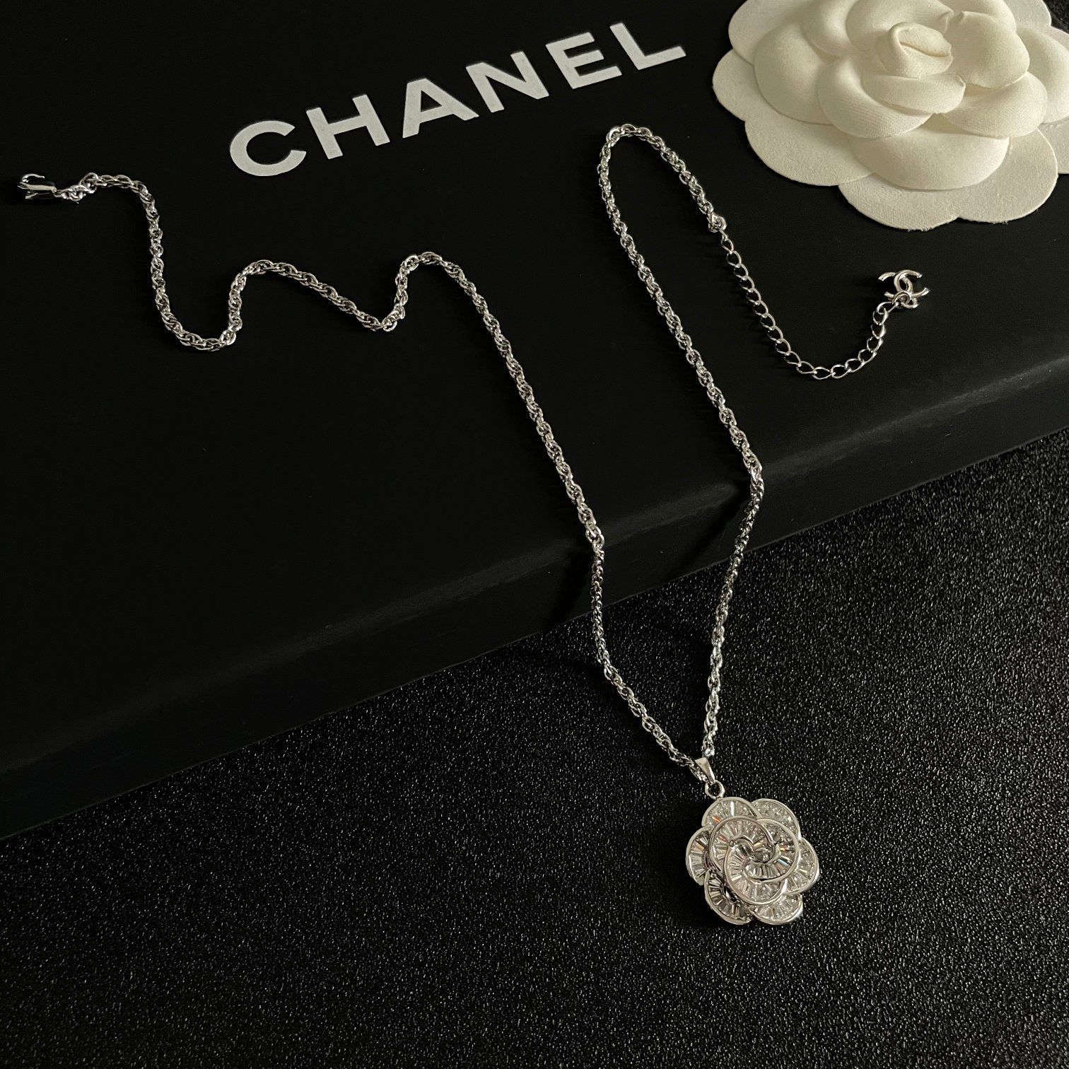 CHANEL - CHANEL シャネル 香水 ヴィンテージ ネックレスの通販