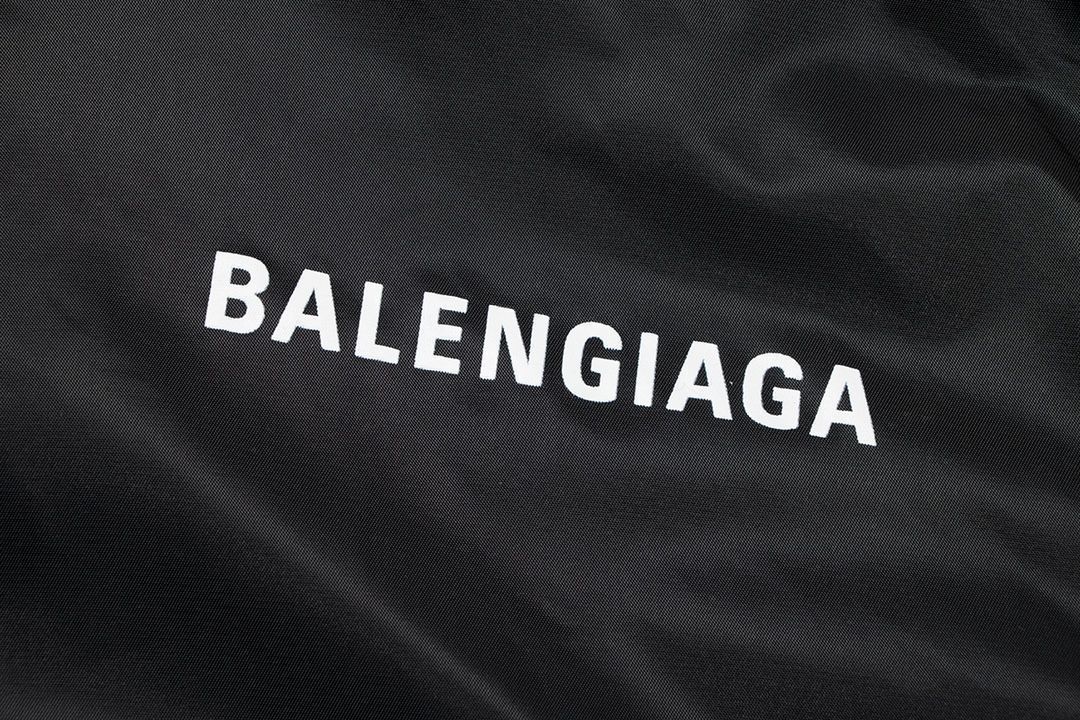 バレンシアガ Balenciaga パリサ世家 BLCG 23 FW の新モデル 防水ライダージャケット Tシャツ アパレル キャラクターグッズ ゲーム おもちゃ グッズ
