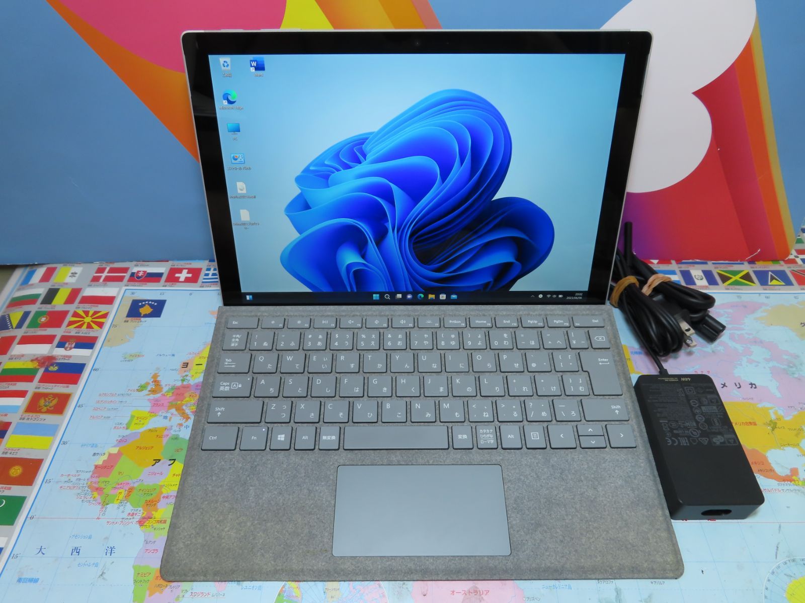 高評価の贈り物 マイクロソフト Surface Pro 5 1796 Win11 極美品