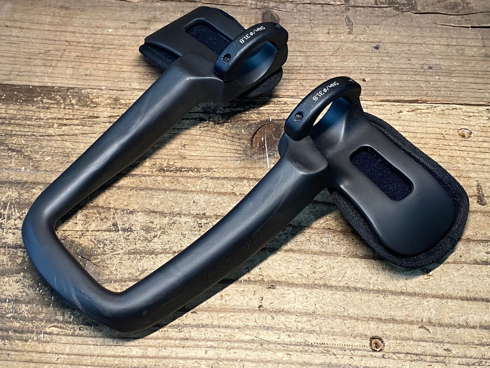 【値下げしました！】prime noosa カーボンdhバー Wiggleで発注した激安カーボンDHバー「Prime Noosa」が届いたので