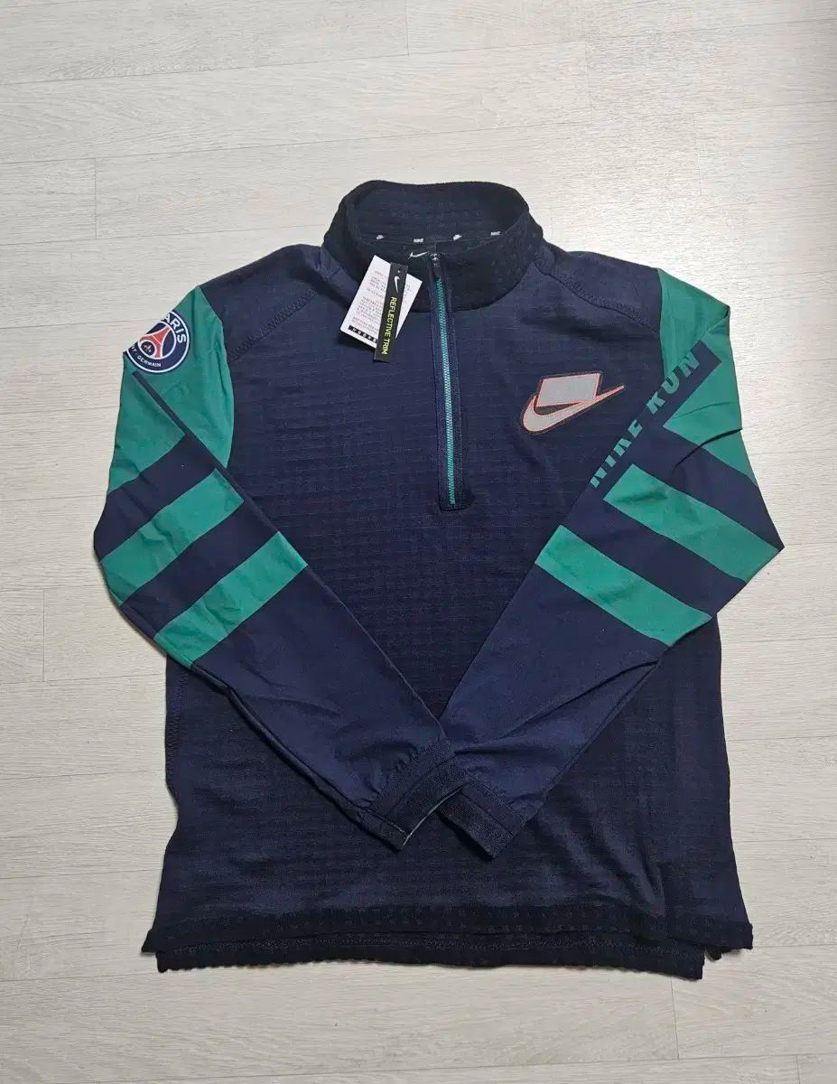 NIKE ナイキ パリ サンジェルマン ランニング トップス 長袖 ネイビー|グリーン