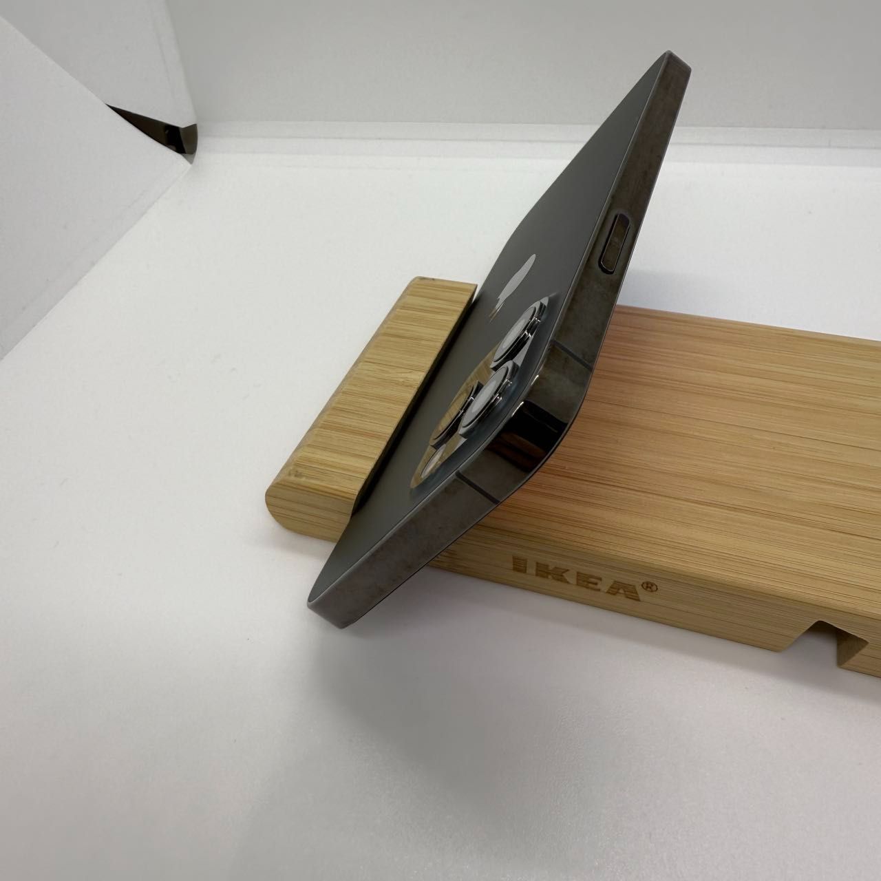 中古品]iPhone 12 Pro 256GB SIMフリー [スペースグレイ] (SIM