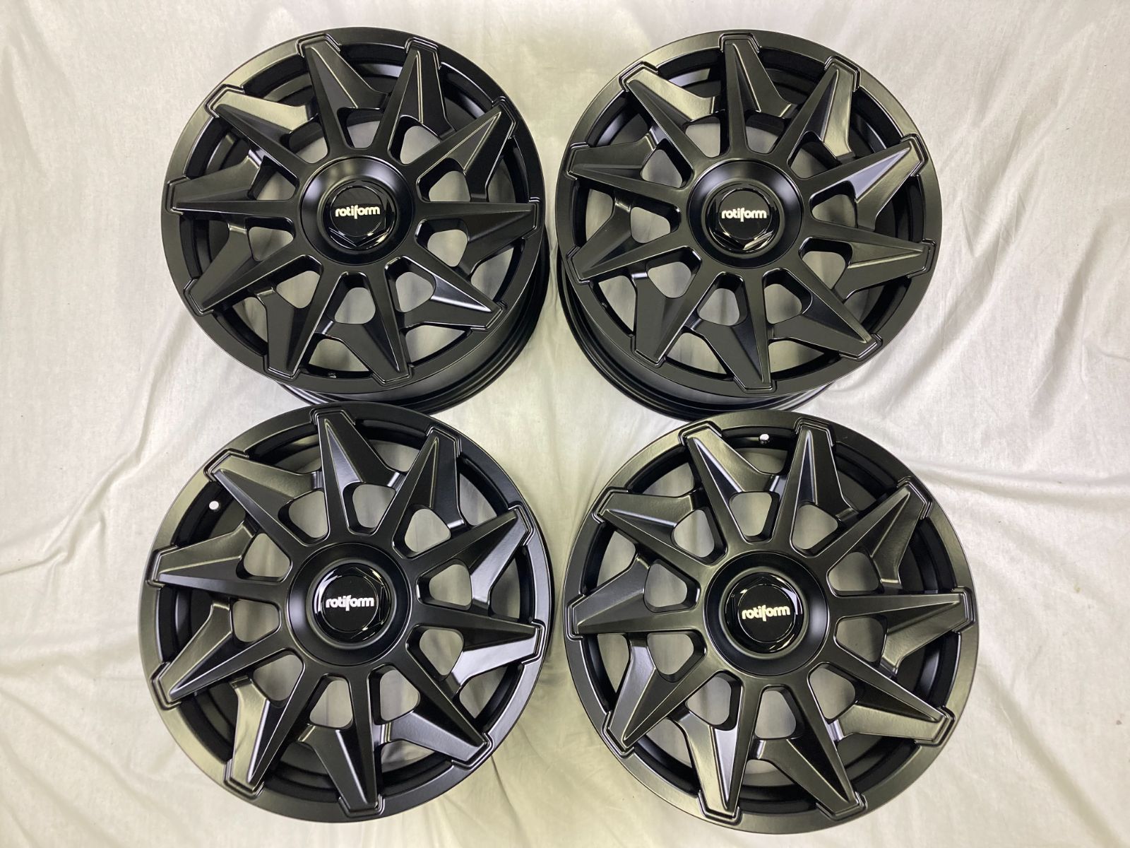 Rotiform ロティフォーム CVT 4本セット 19インチ 8.5J インセット+45 