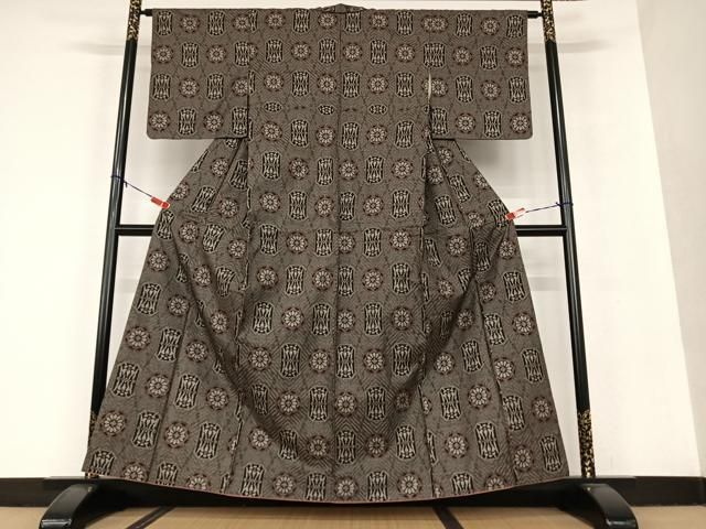 平和屋着物○本場大島紬 龍郷絣 舞葉文 正絹 逸品 AAAU8441zg - メルカリ 