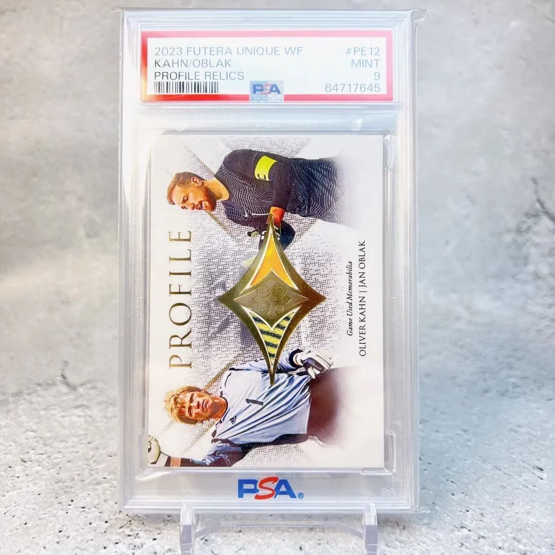 futera オリバー・カーン　memorabiliaカード /18 futera オリバー・カーンmemorabiliaカード /18