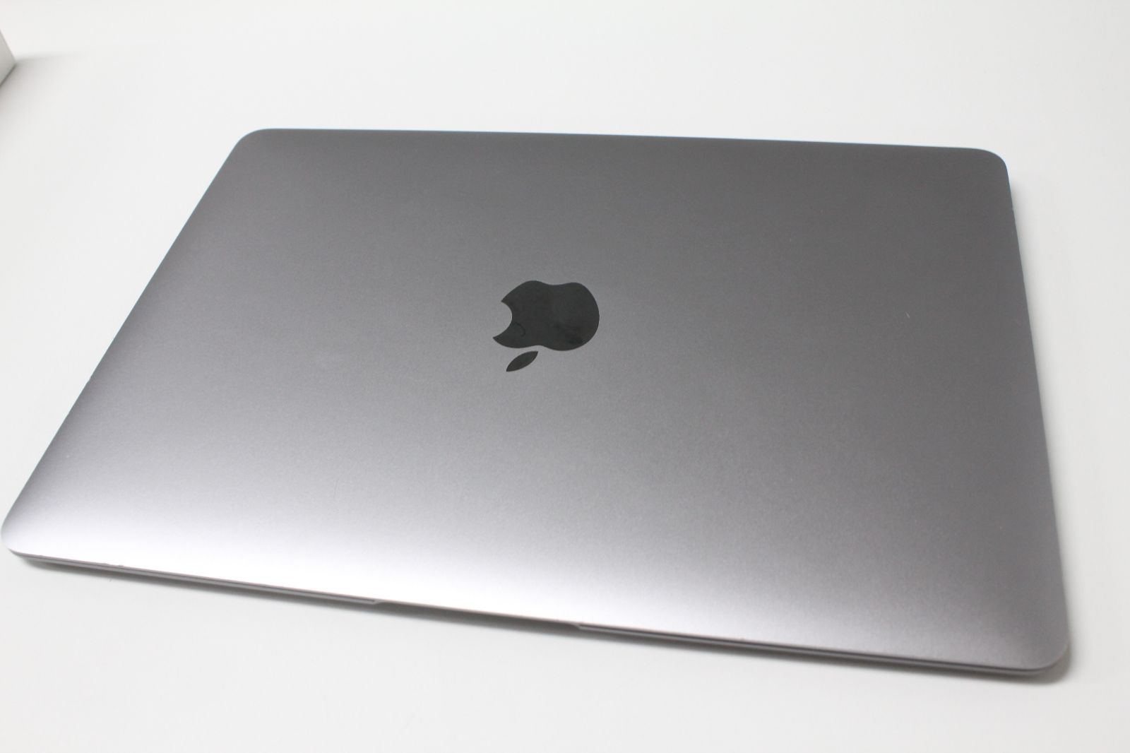 MacBook（Retina,12インチ,2017）256GB/8GB〈MNYF2J/A〉④ ?MacBook 
