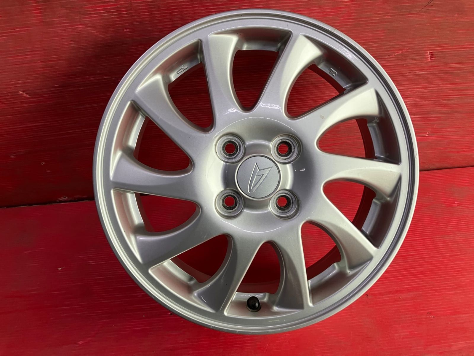 法人送り専用 4本セット 15インチ アルミホイール 15x6.0J 5H 114.3 + 